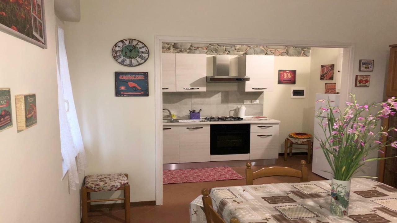 Casa Vacanza Ilia Пеша Екстериор снимка