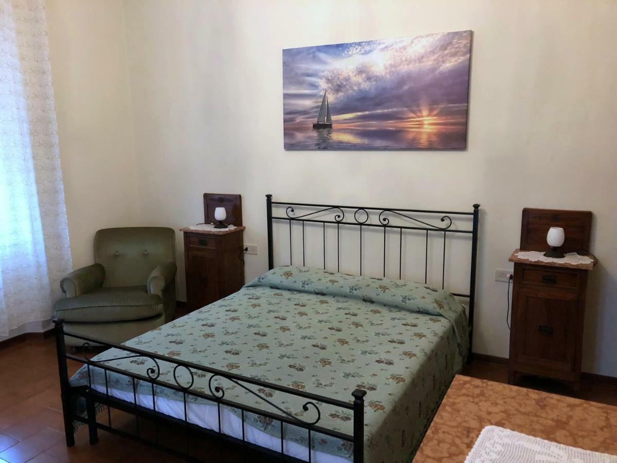 Casa Vacanza Ilia Пеша Екстериор снимка