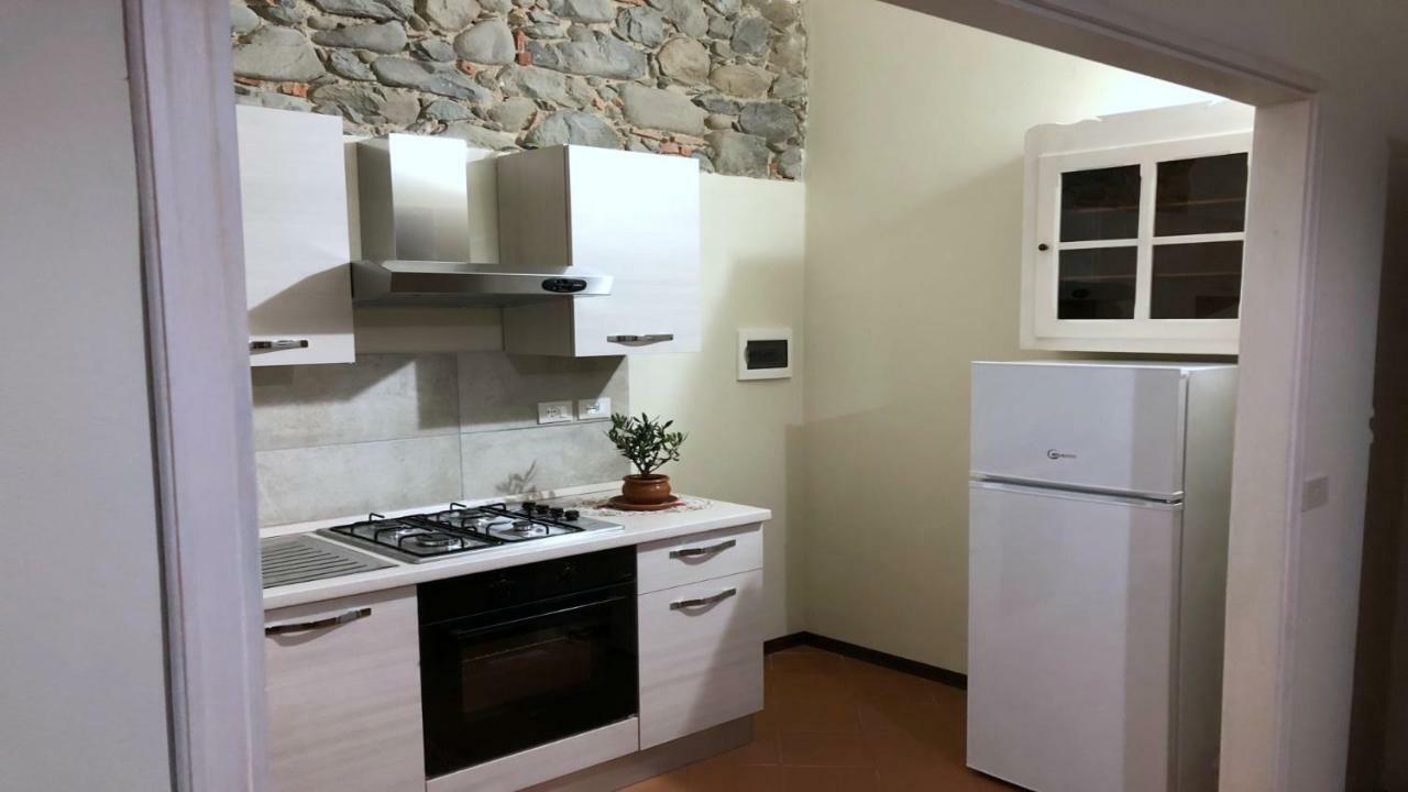 Casa Vacanza Ilia Пеша Екстериор снимка