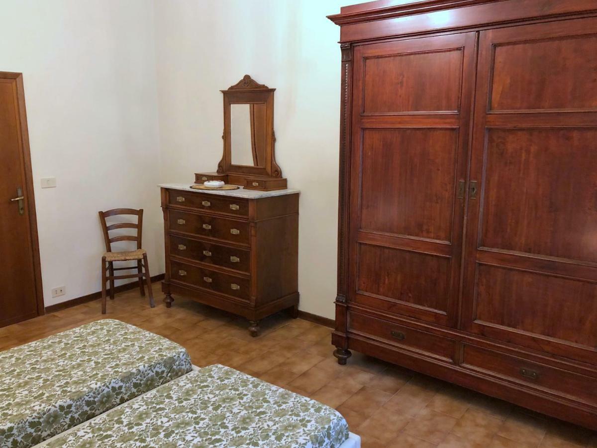 Casa Vacanza Ilia Пеша Екстериор снимка